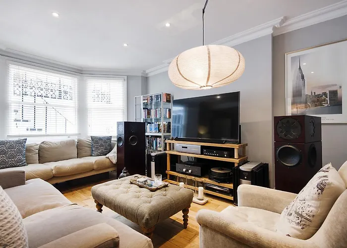 Modern Kensington Home Near Kensington Palace