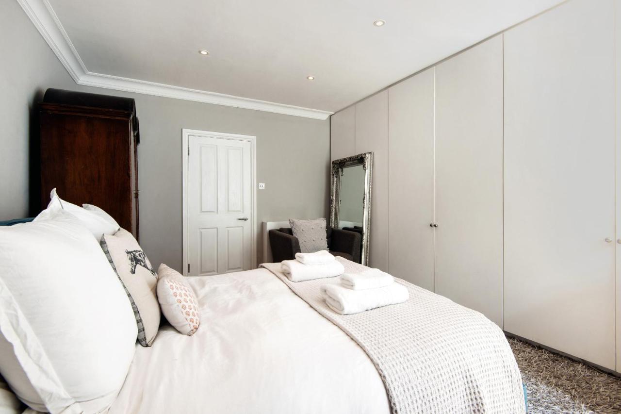 Modern Kensington Near Kensington Palace Appartamento